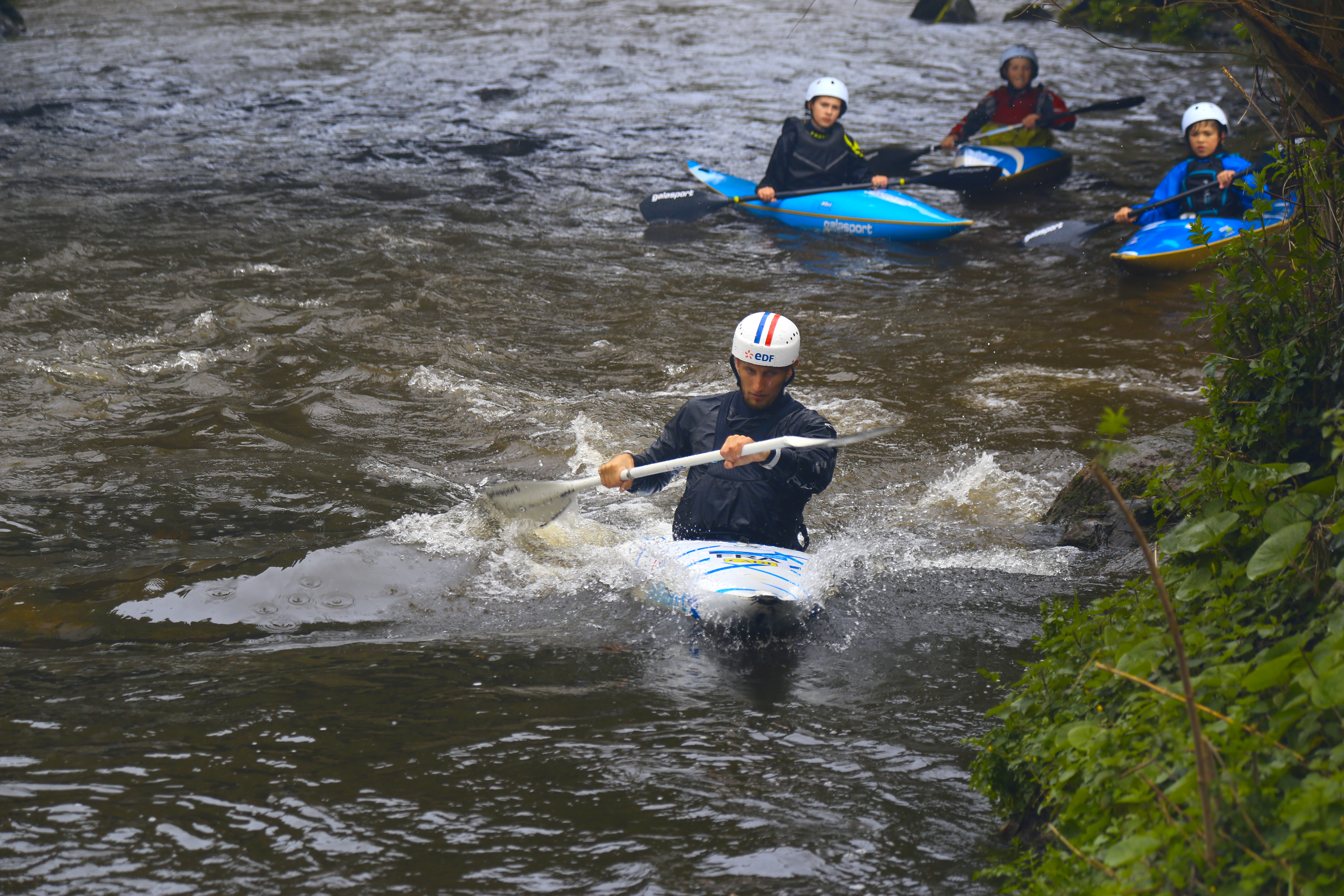 Kayak sur la rivière